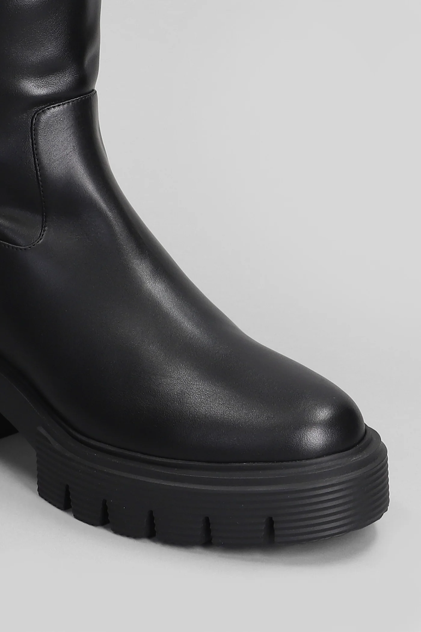 Soho knee High heels boots in black leather - Image 5
