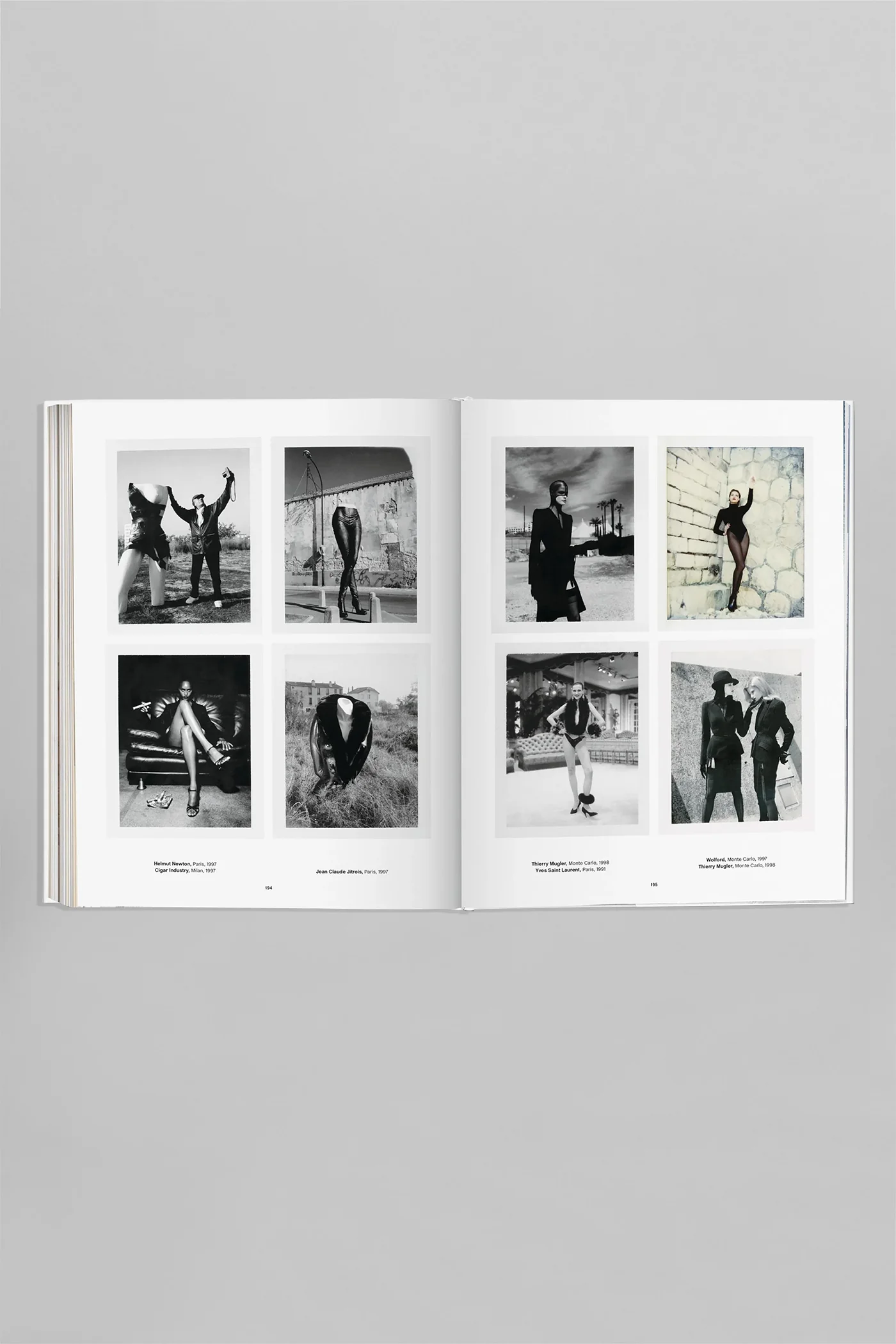 Newton polaroids  in white Paper - Image 5