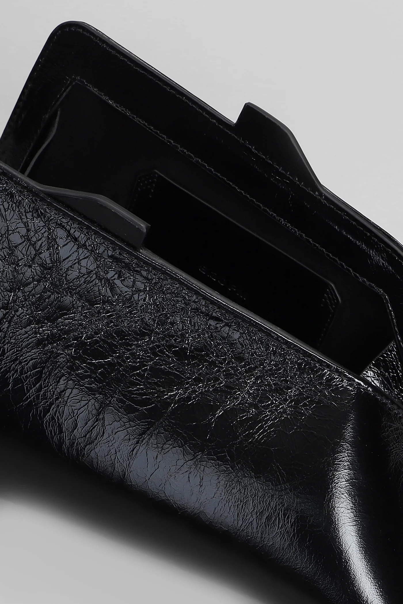 8.30 pm Clutch in black leather - Image 4