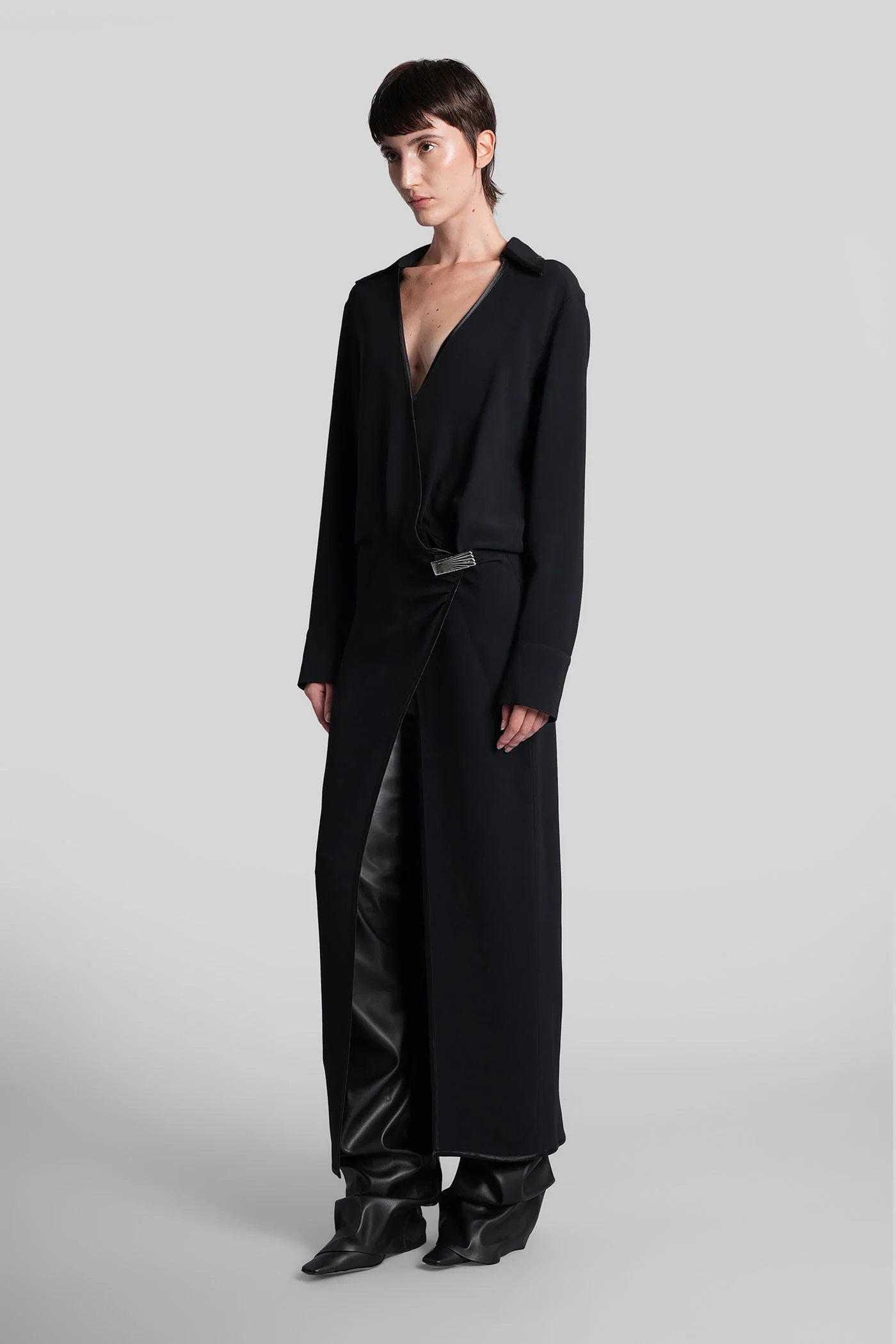 Long dress in black acetate - Image 4