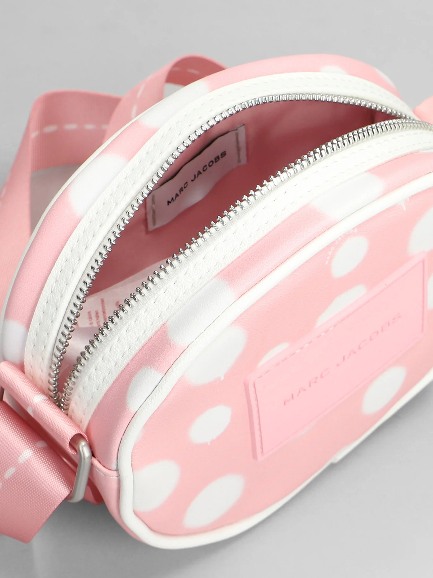 Shoulder bag in rose-pink polyester - Image 4