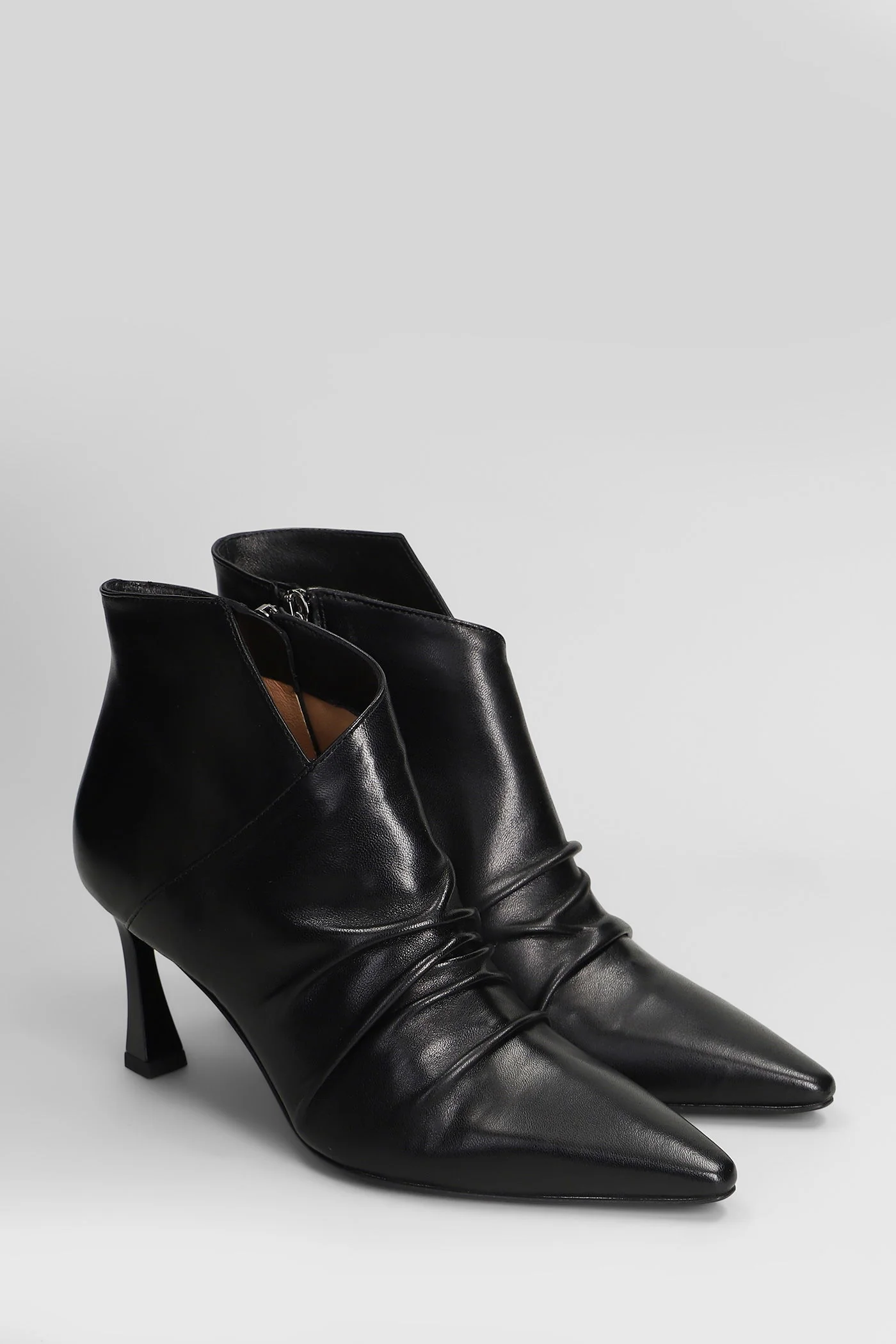 High heels Ankle boots in black leather - Image 2