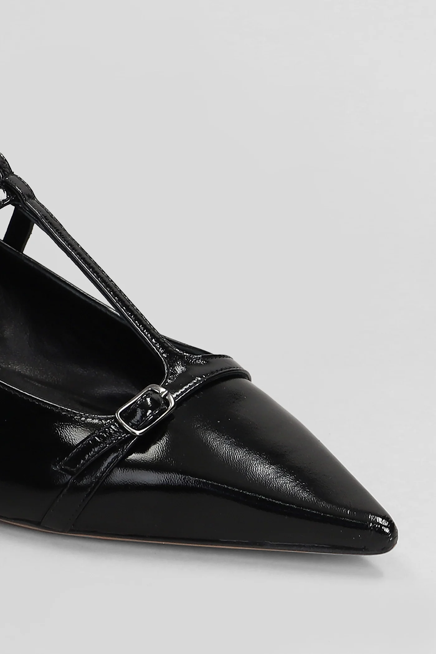 Pumps in black patent leather - Image 5
