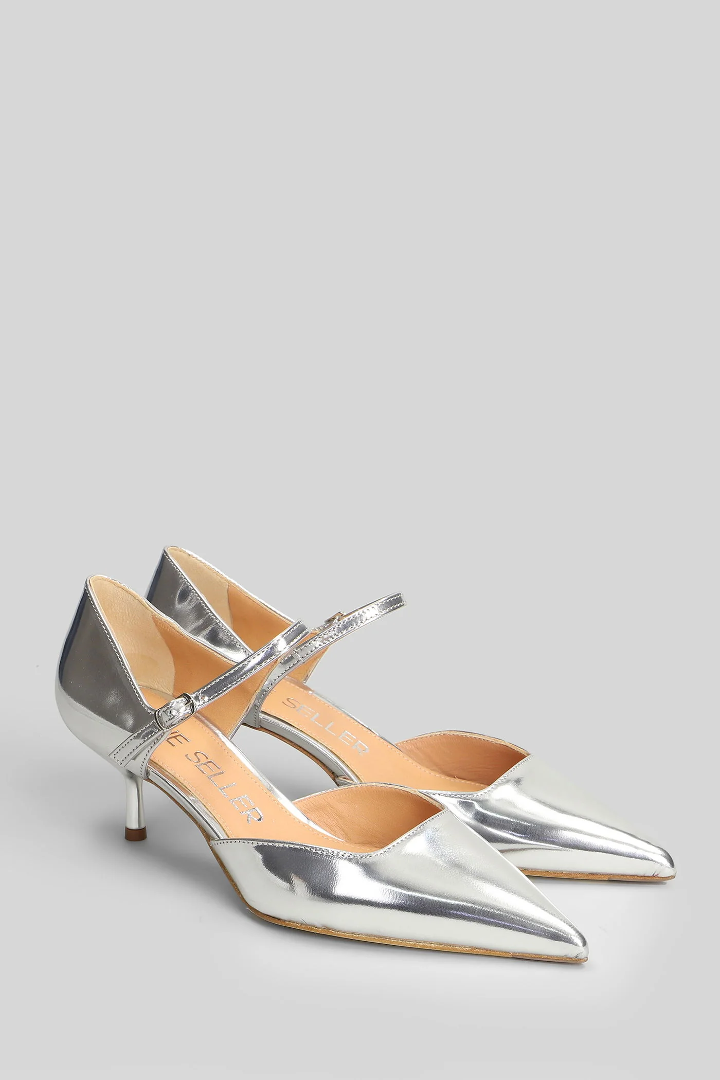 Pumps in silver leather - Image 2