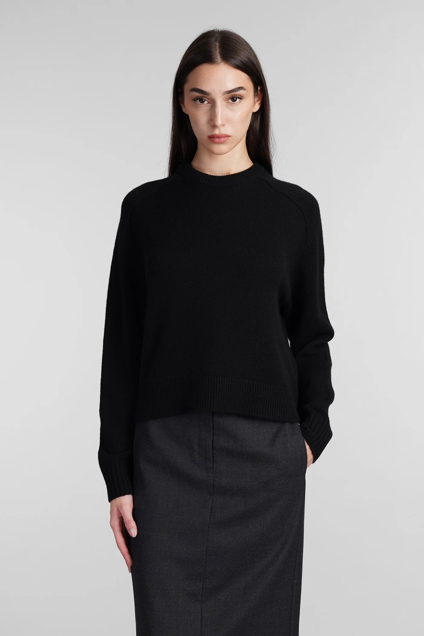Knitwear in black cashmere