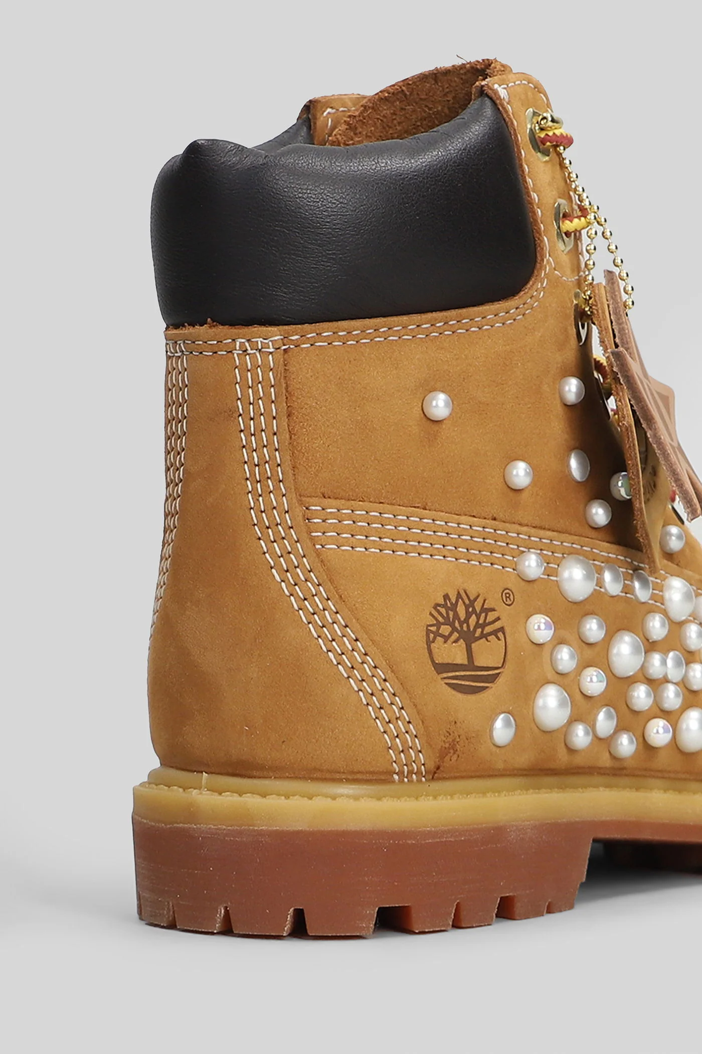 Premium 6 In Lace Combat boots in beige nubuck - Image 5