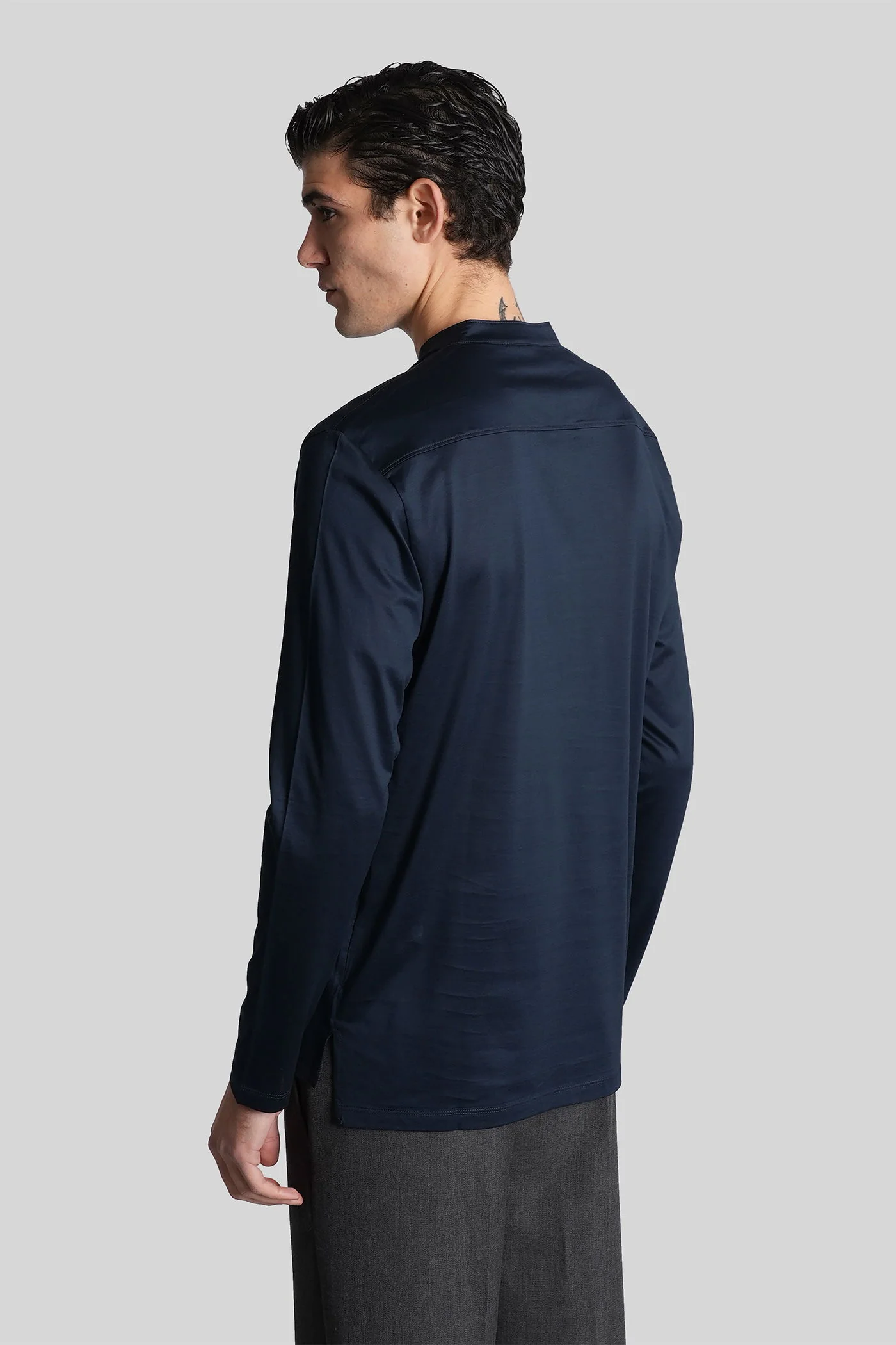 in blue cotton - Image 3