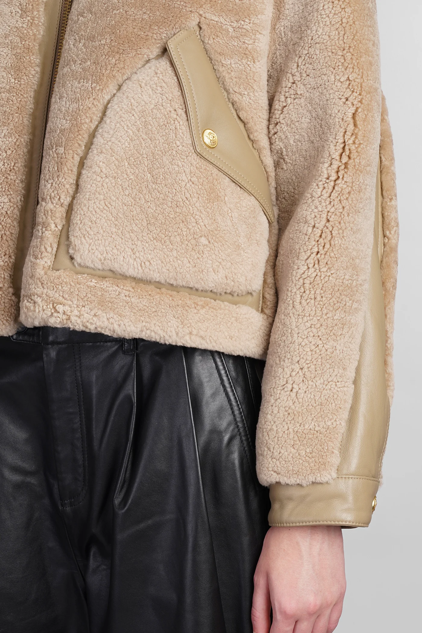 Fur & Shearling in beige leather - Image 5