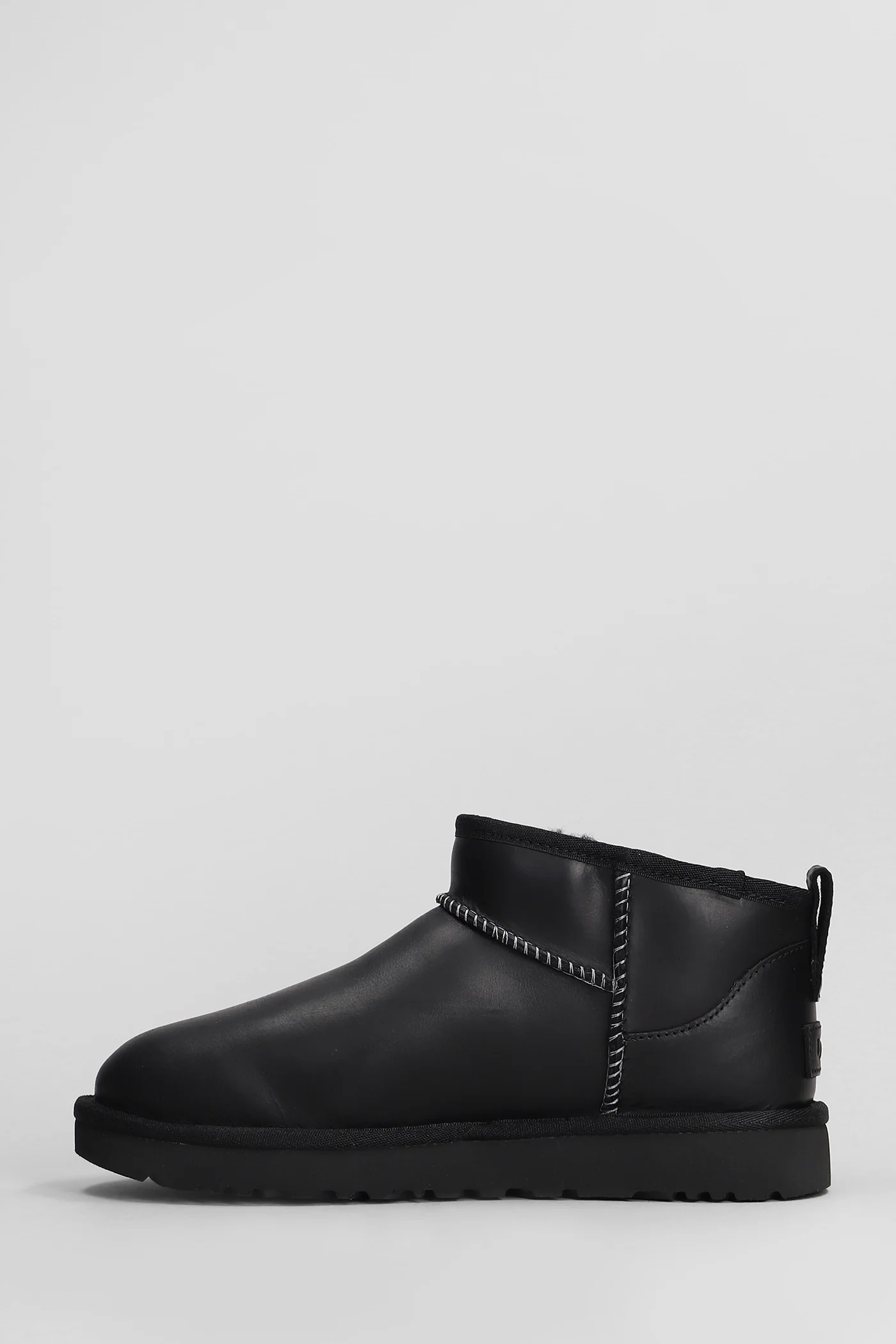 Classic Ultra Mini low heels Ankle boots in black leather - Image 3