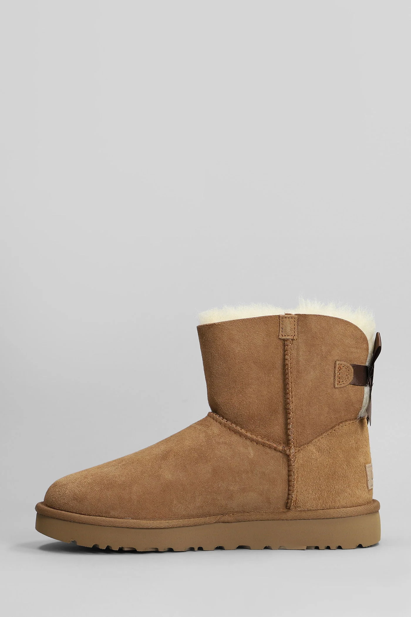 Mini Bailey Bow II low heels Ankle boots in leather color suede - Image 3