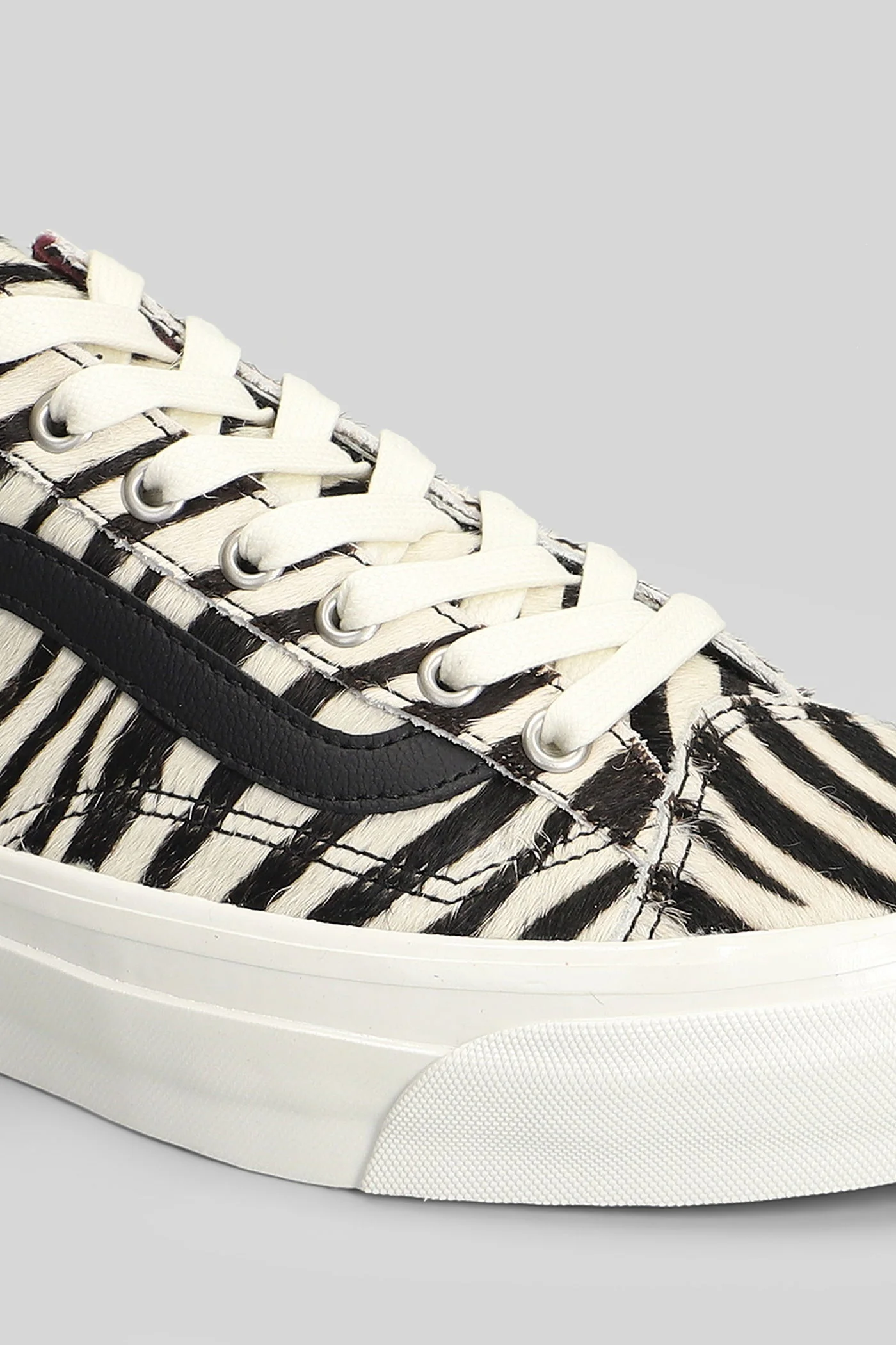 Lx old skool 36 Sneakers in white pony skin - Image 5