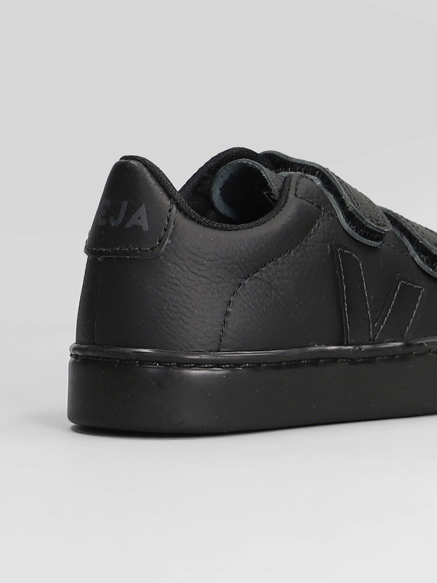 Small Esplar Sneakers in black leather - Image 5