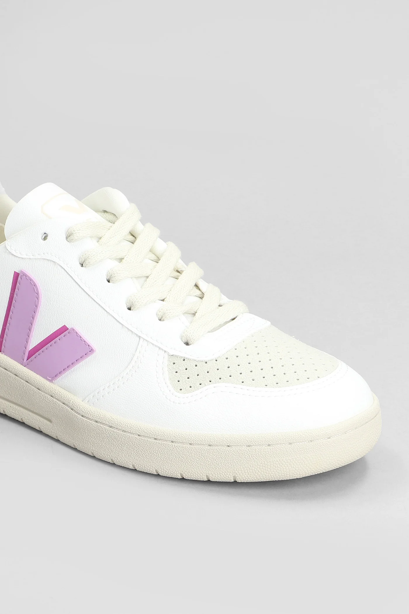 V-10 W II Sneakers in white leather - Image 5