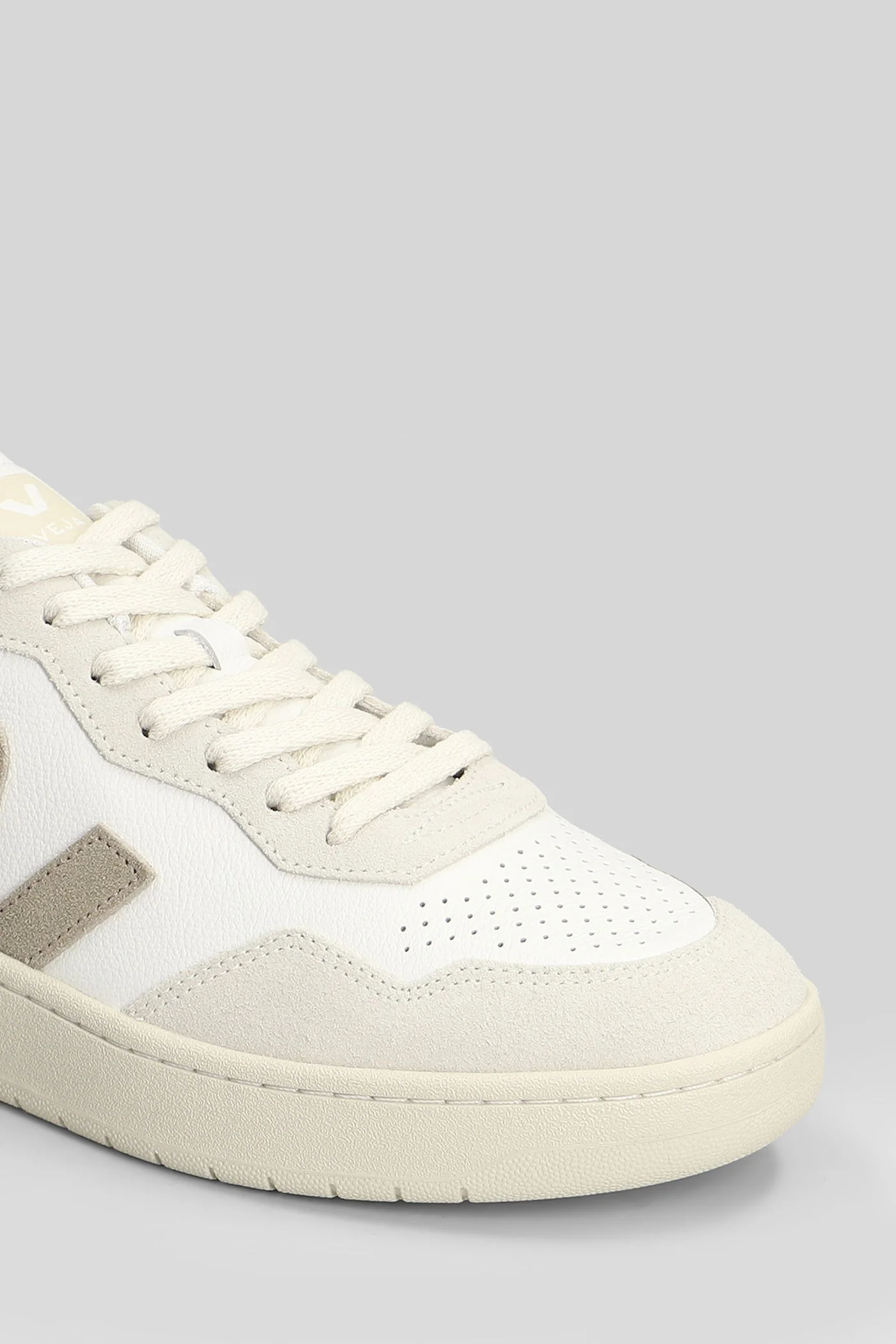 V-90 O.T Sneakers in white suede and leather - Image 5