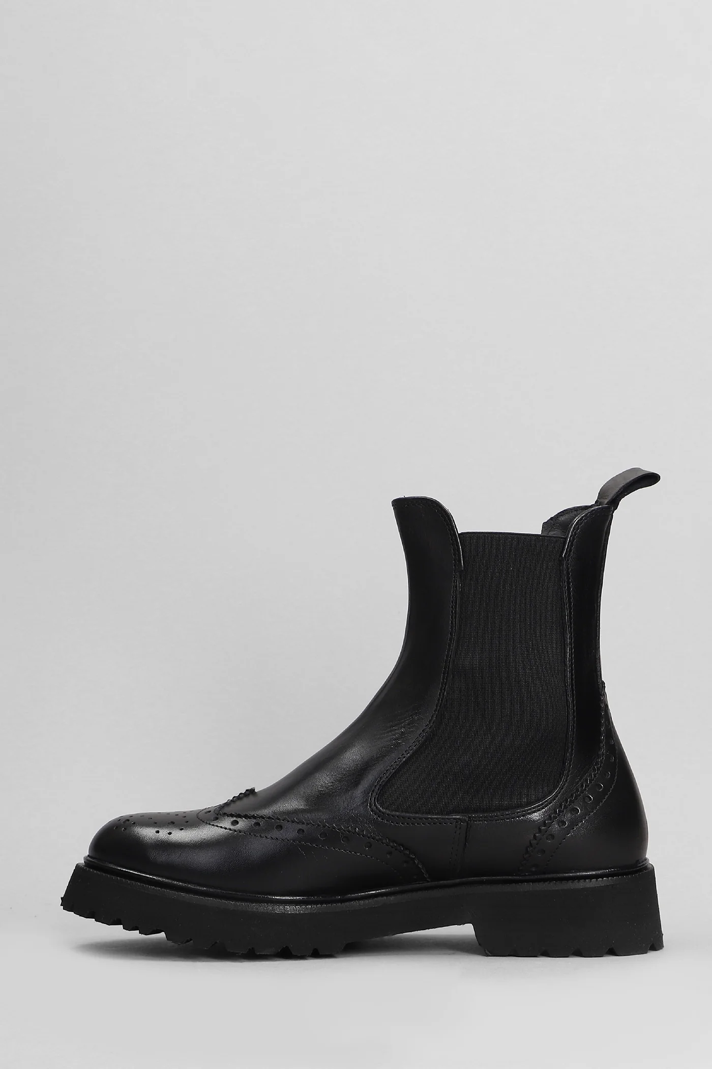 Combat boots in black leather - Image 3