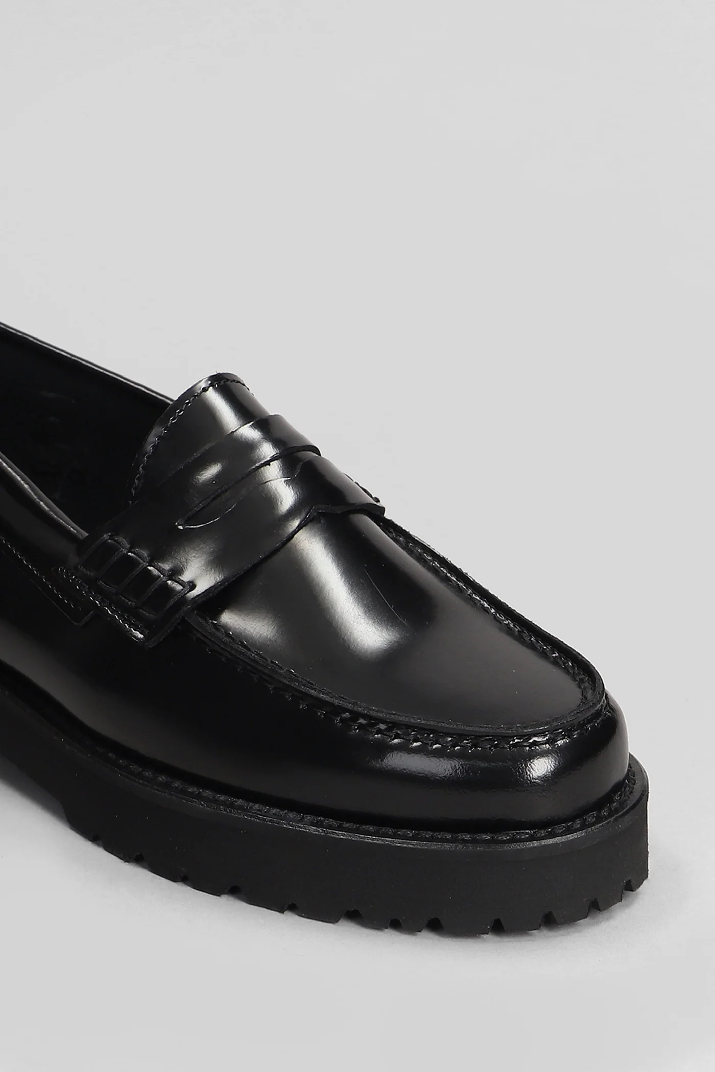 Loafers in black leather - Image 5