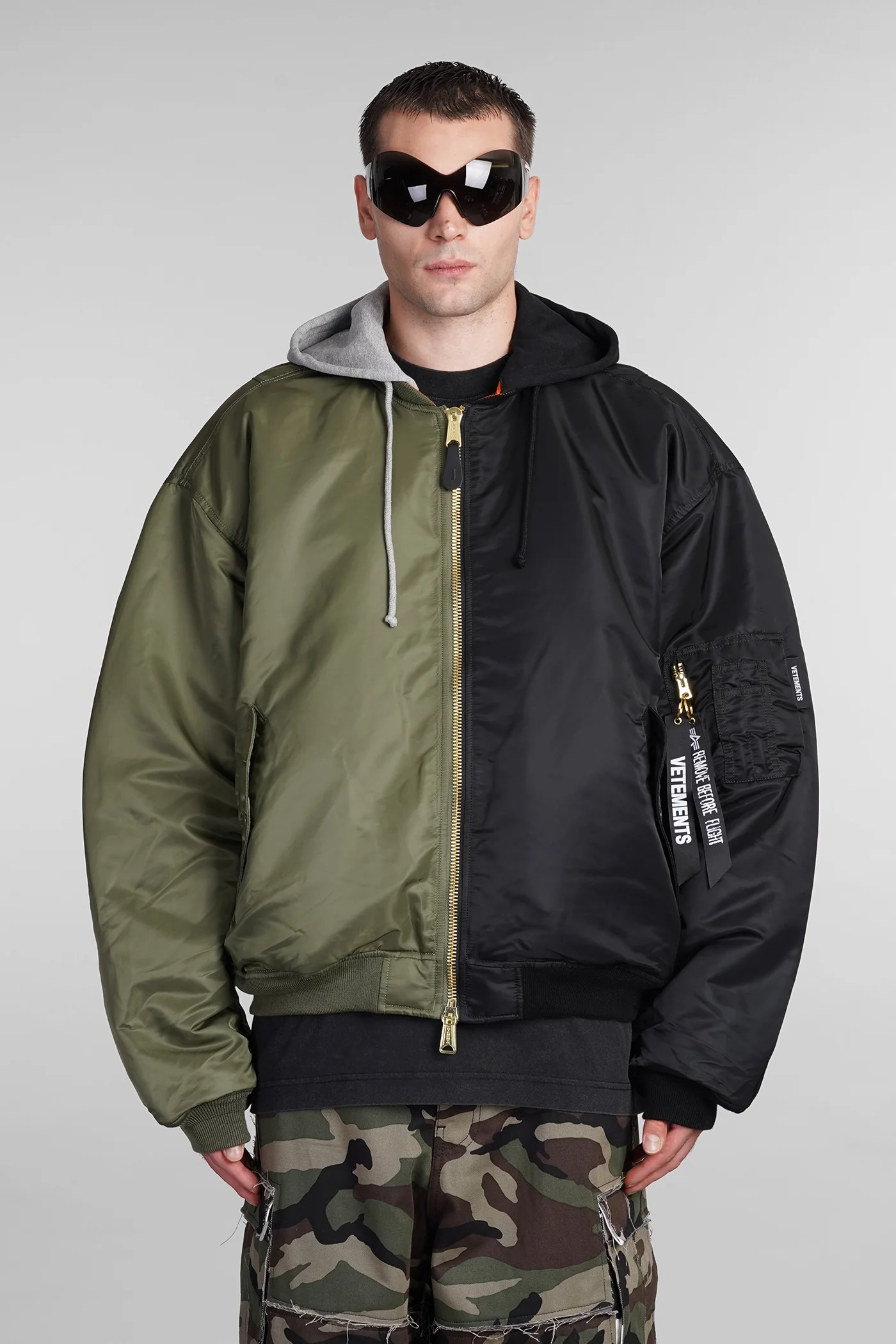 Bomber Jacket in green nylon