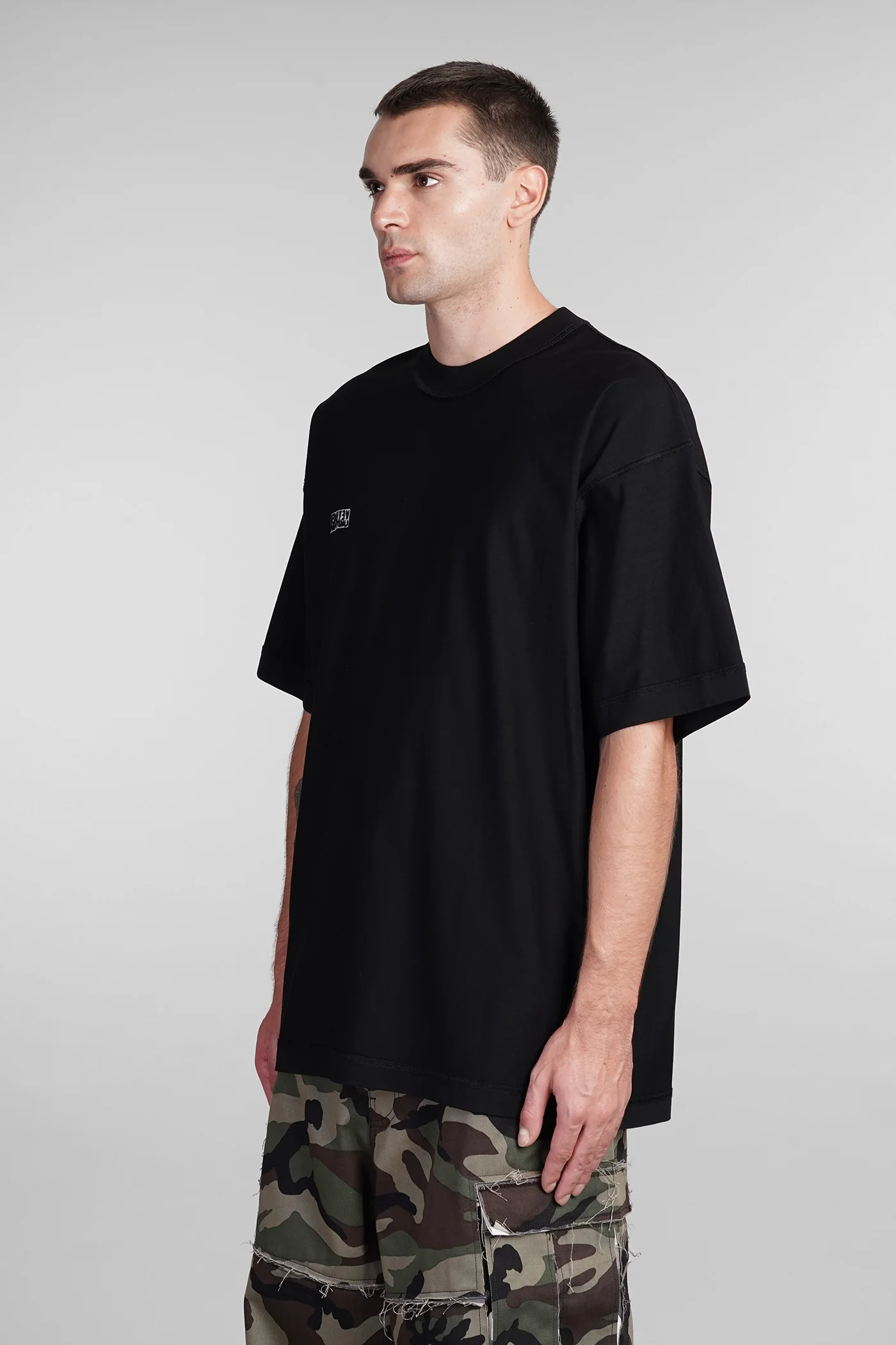 T-Shirt in black cotton - Image 4