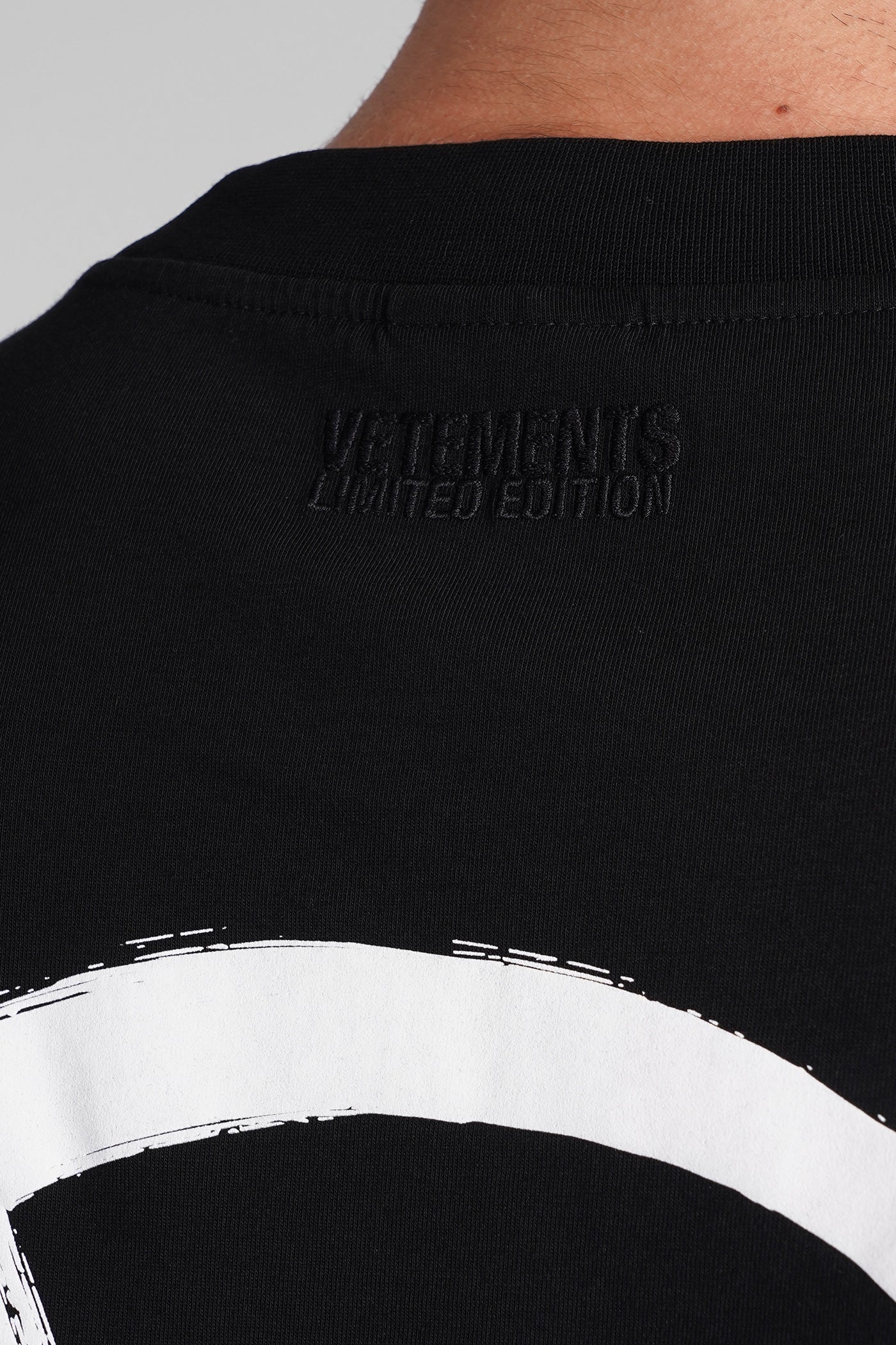 T-Shirt in black cotton - Image 5