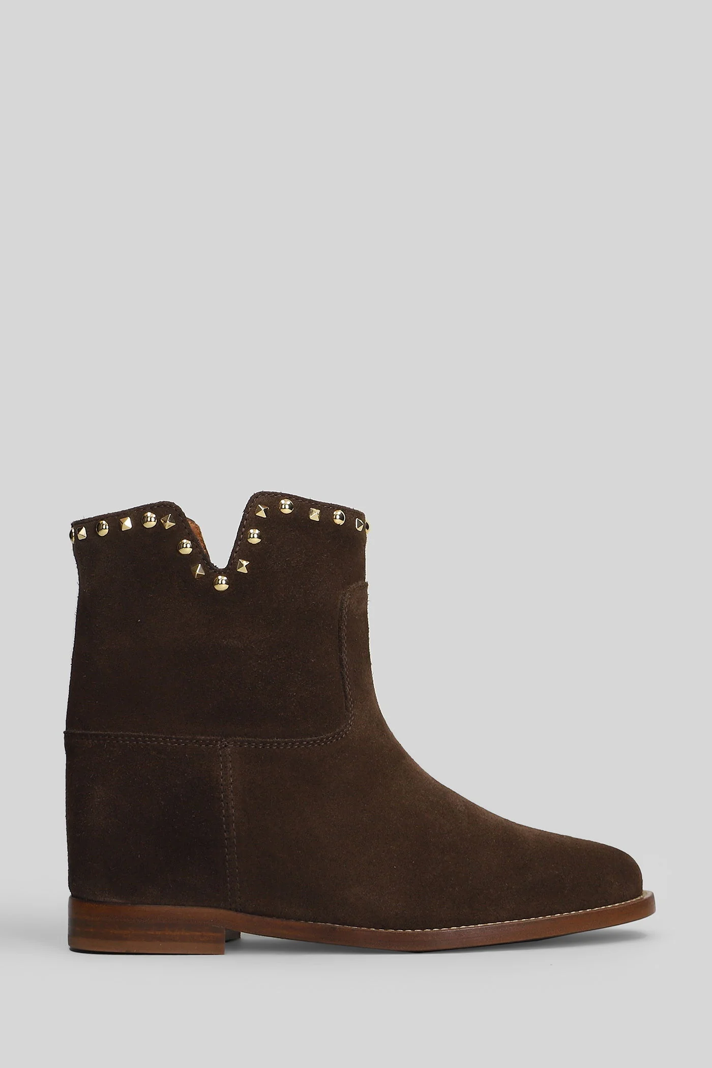 Ankle boots inside wedge in brown suede