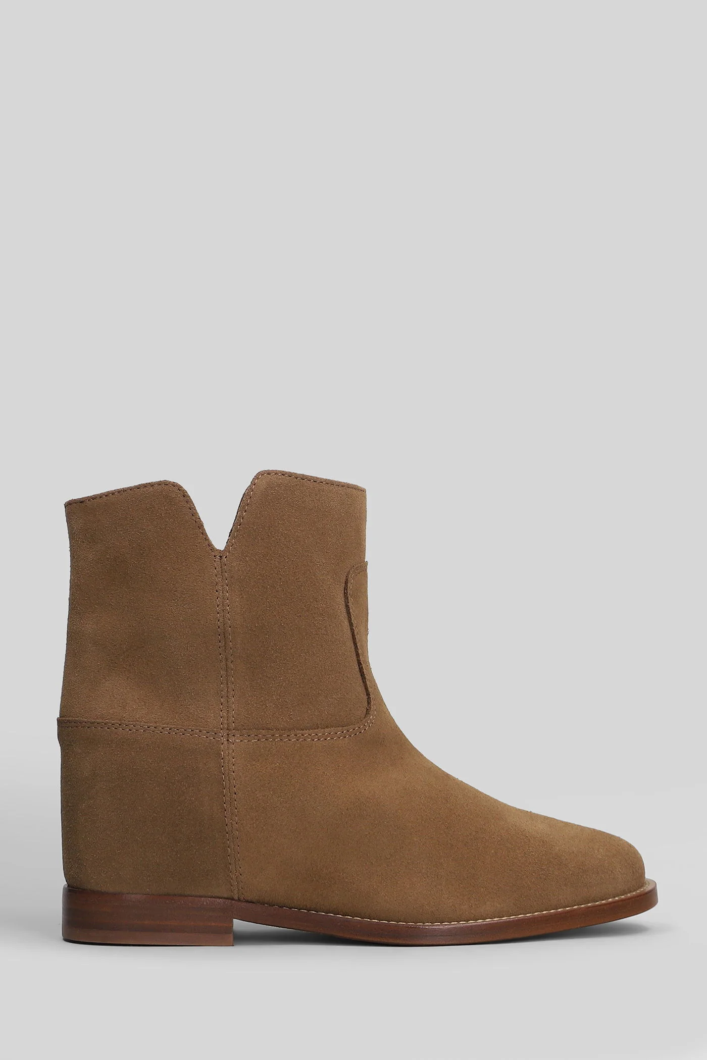 Ankle boots inside wedge in Camel suede