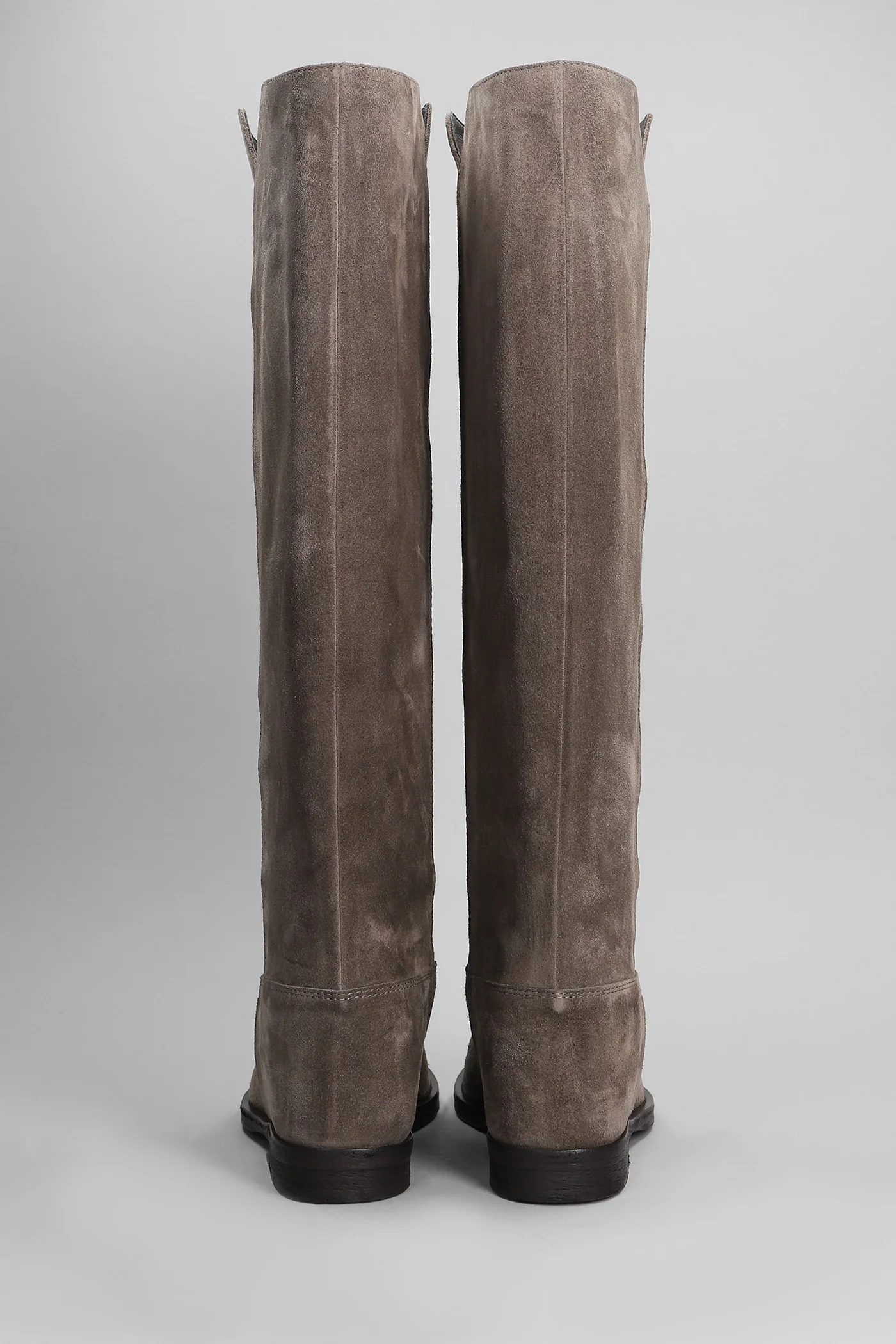 in taupe suede - Image 4