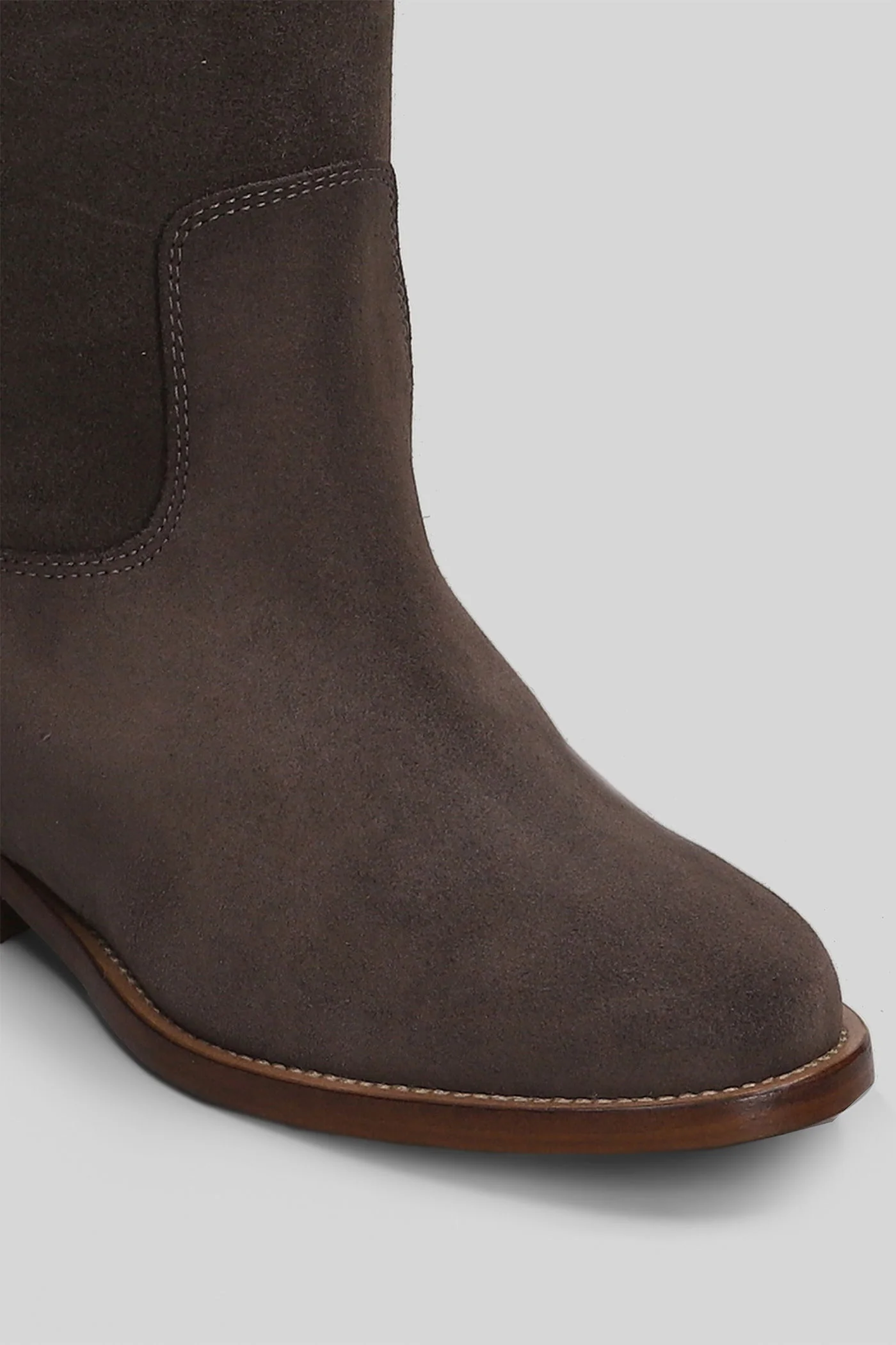 in taupe suede - Image 5