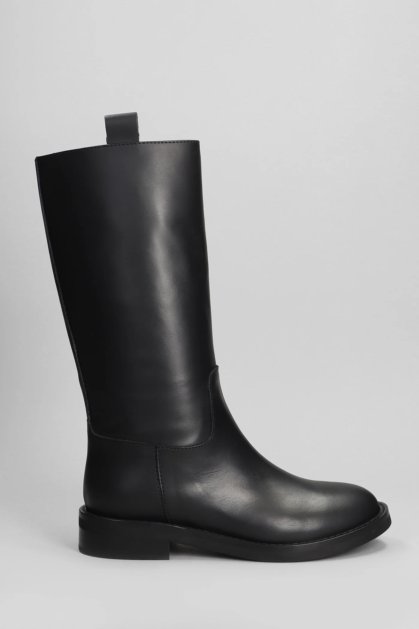 low heels Ankle boots in black leather