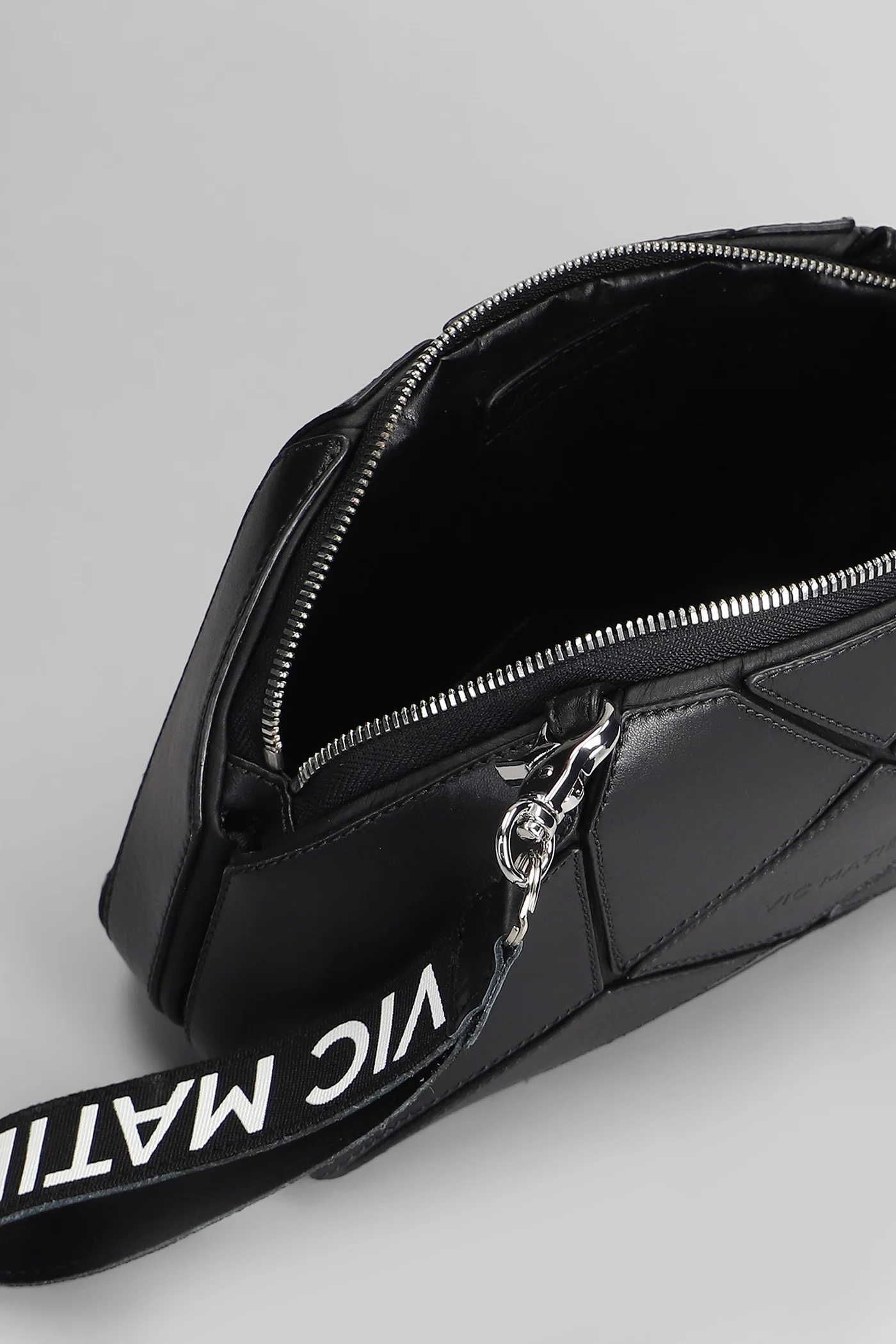 Lille 101 Shoulder bag in black leather - Image 4