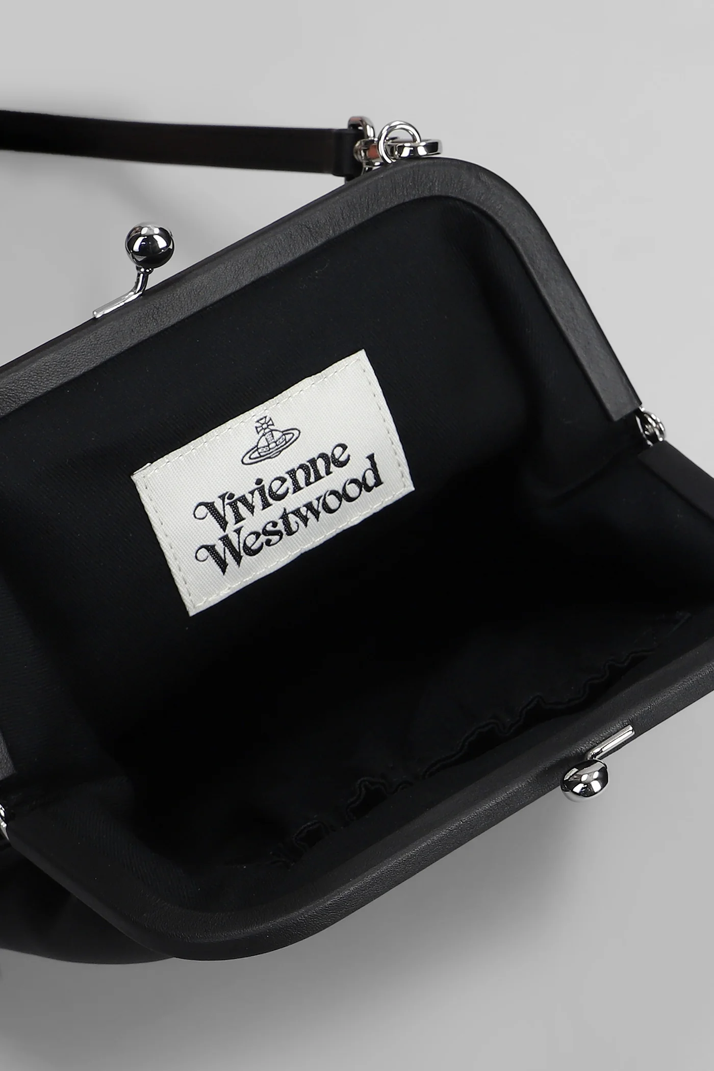 Vivienne clutch Shoulder bag in black leather - Image 4