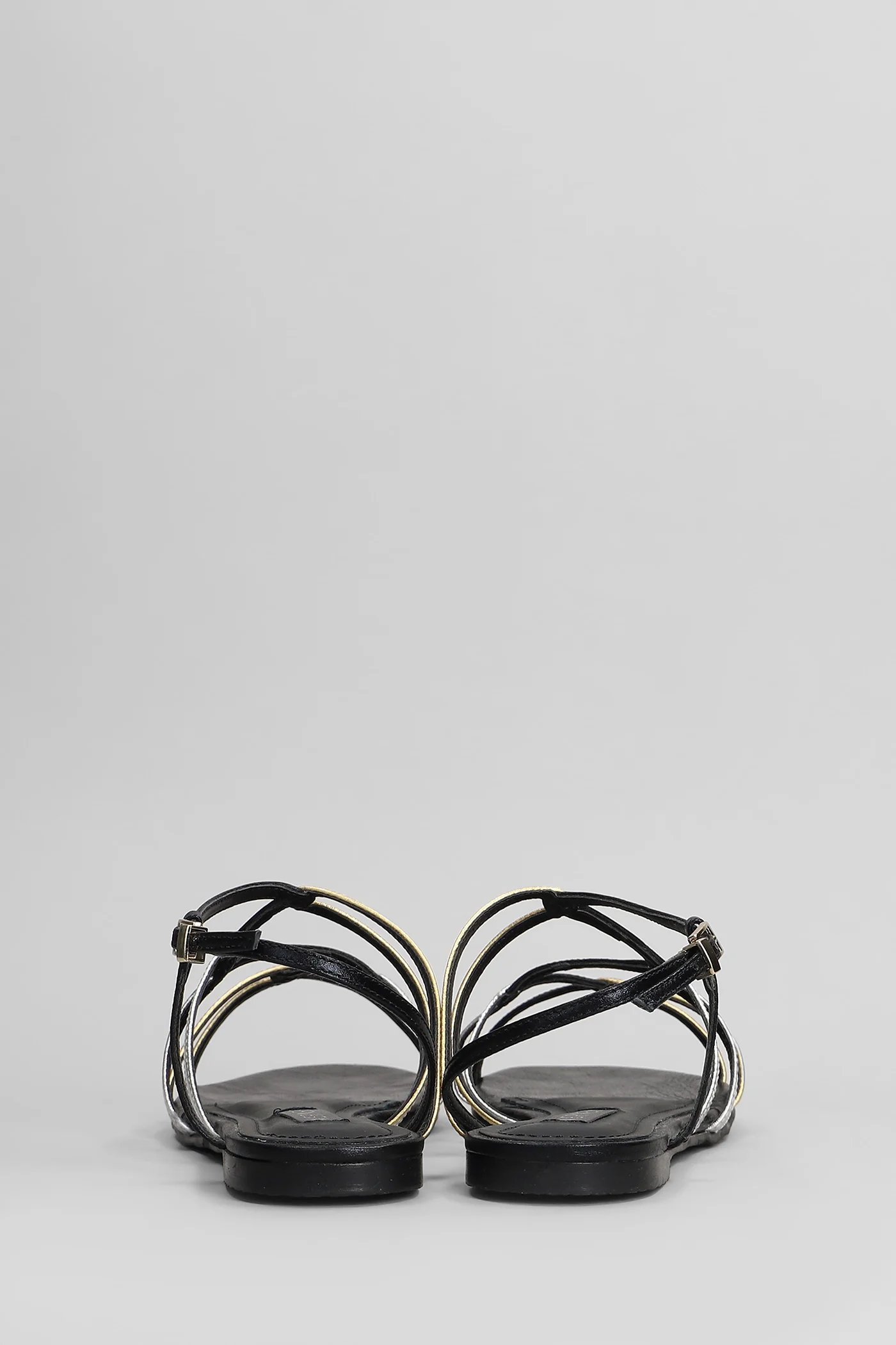 Flats in black leather - Image 4