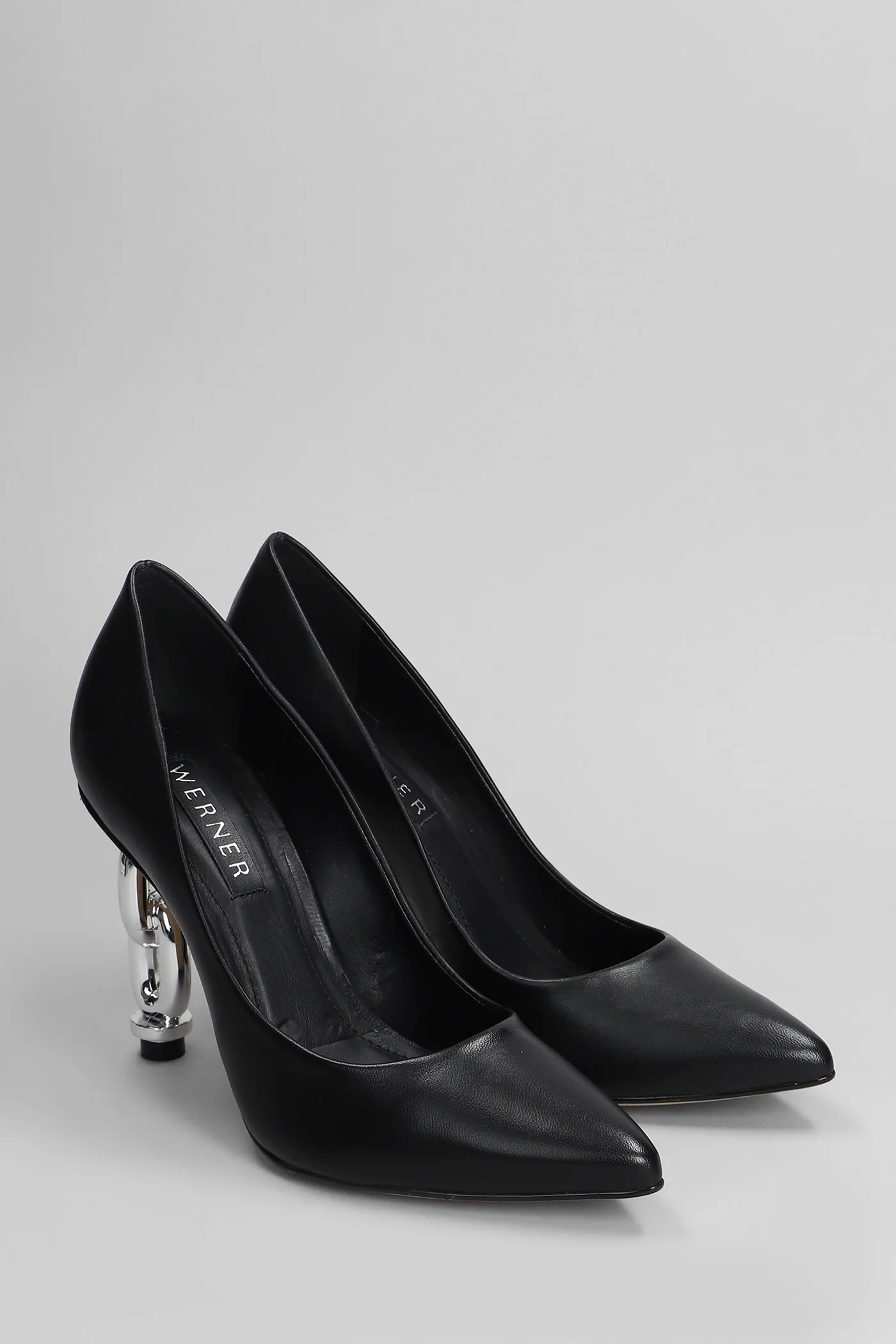 Pumps in black leather - Image 57