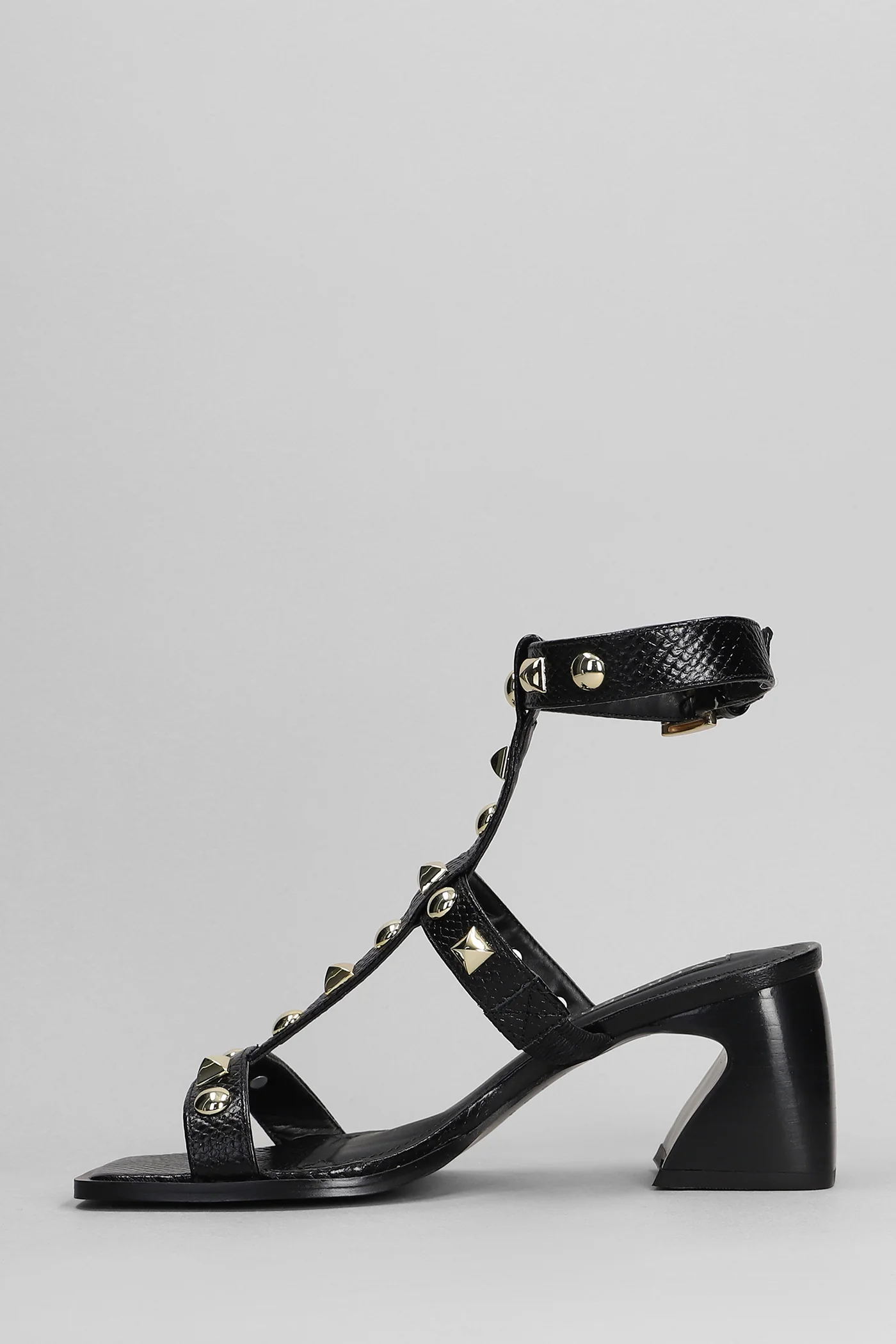 Sandals in black leather - Image 3