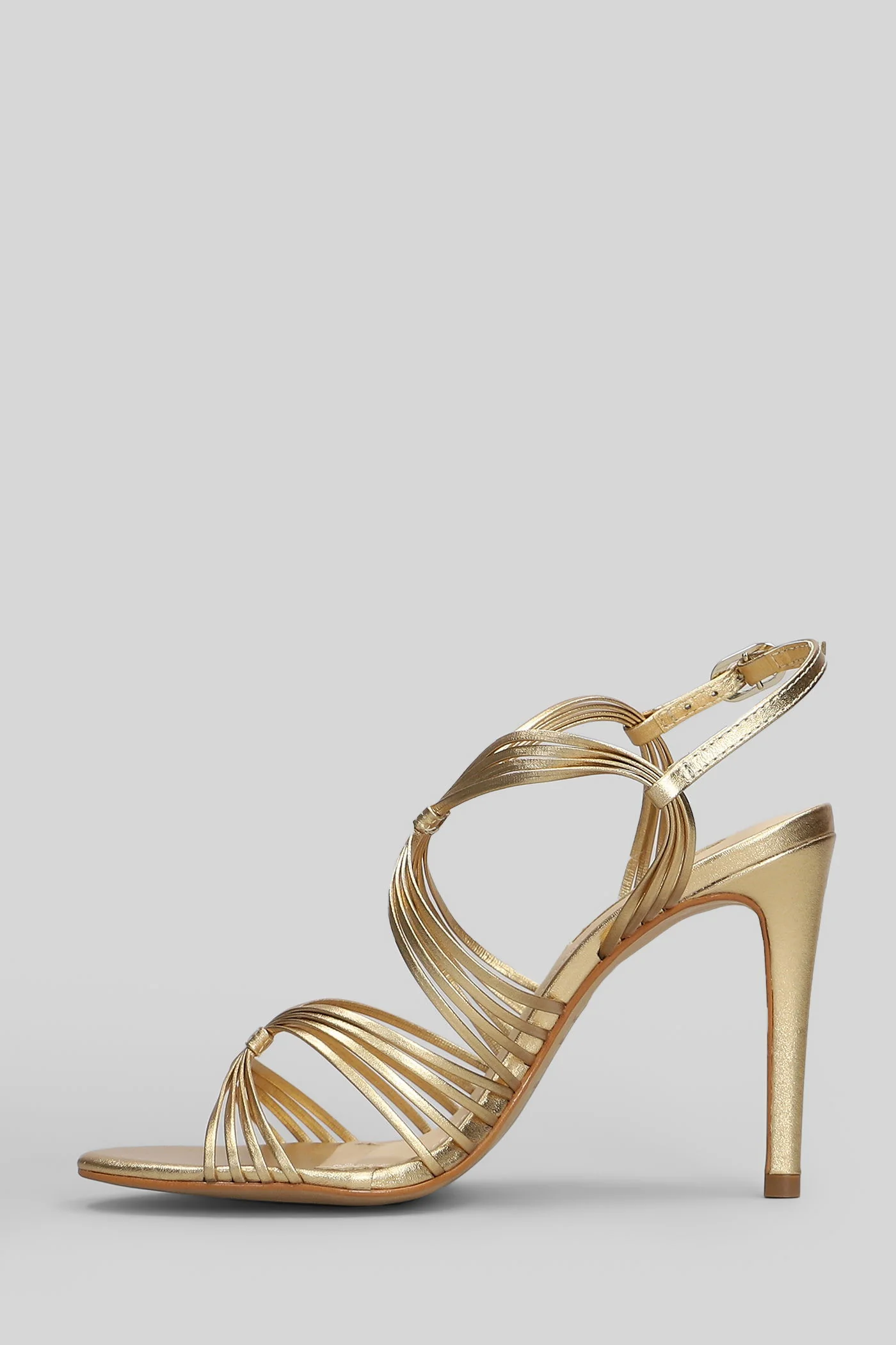 Sandals in gold leather - Image 3
