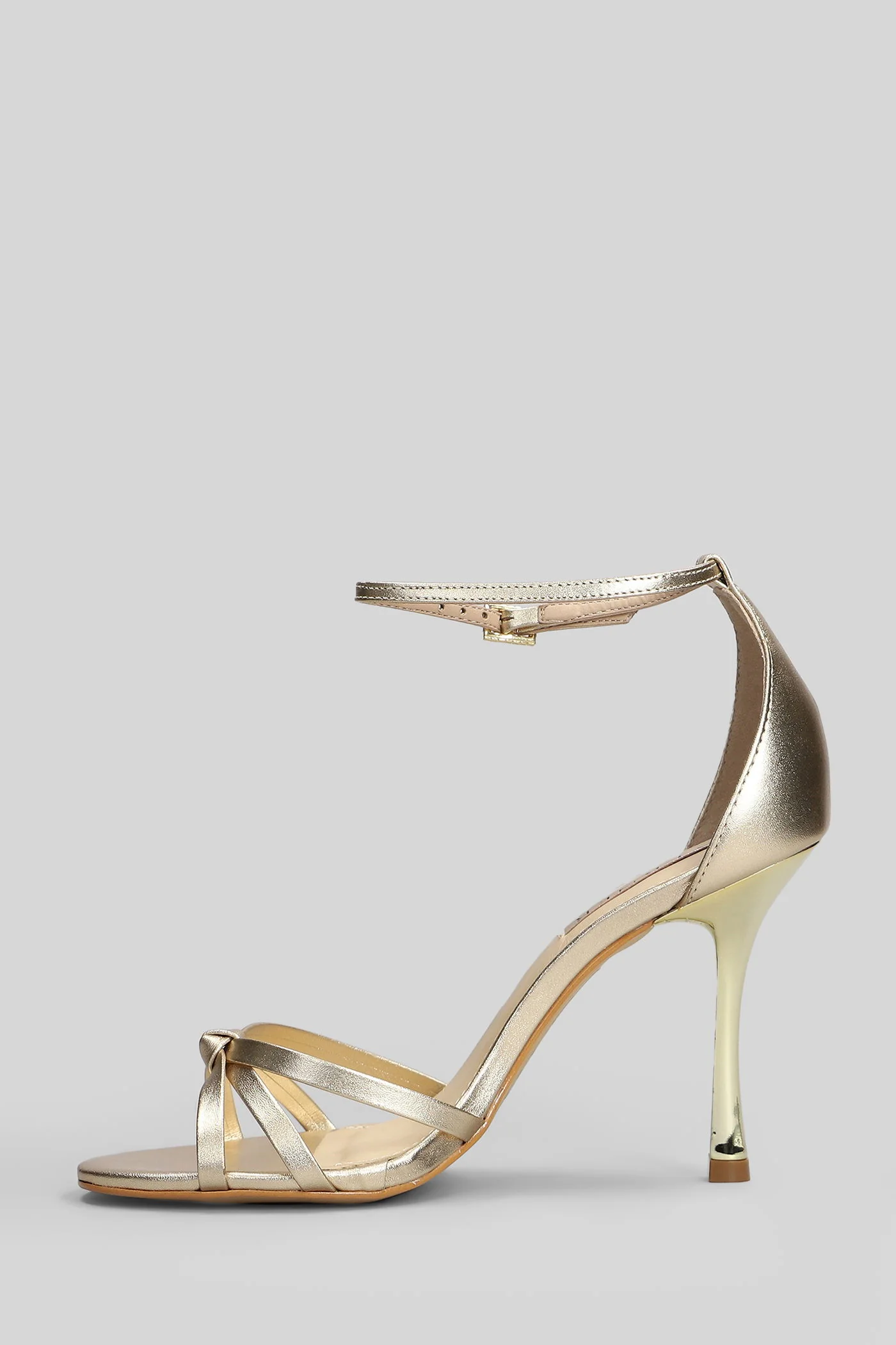 Sandals in platinum leather - Image 3
