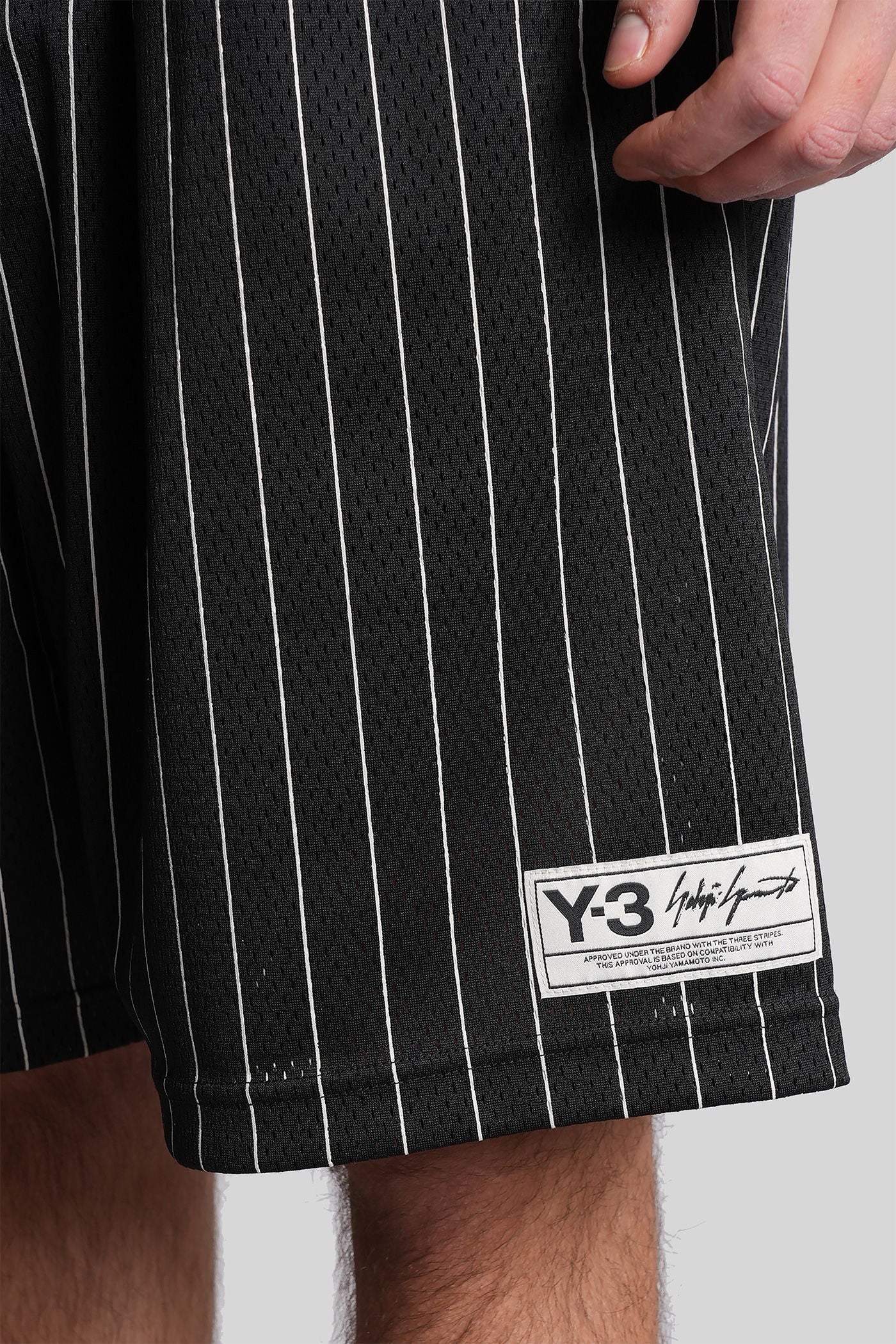 Shorts in black polyester - Image 5