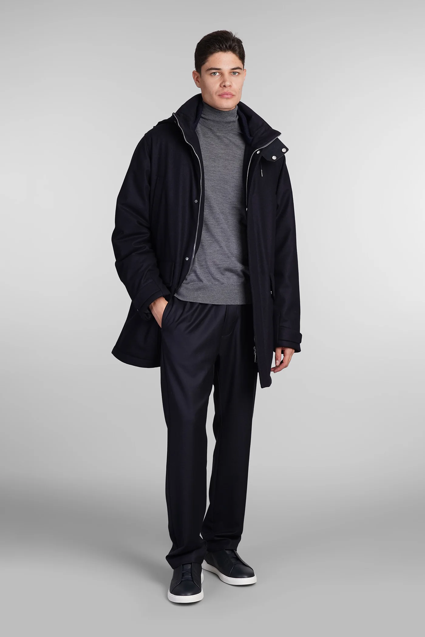 Coat in blue wool - Image 2