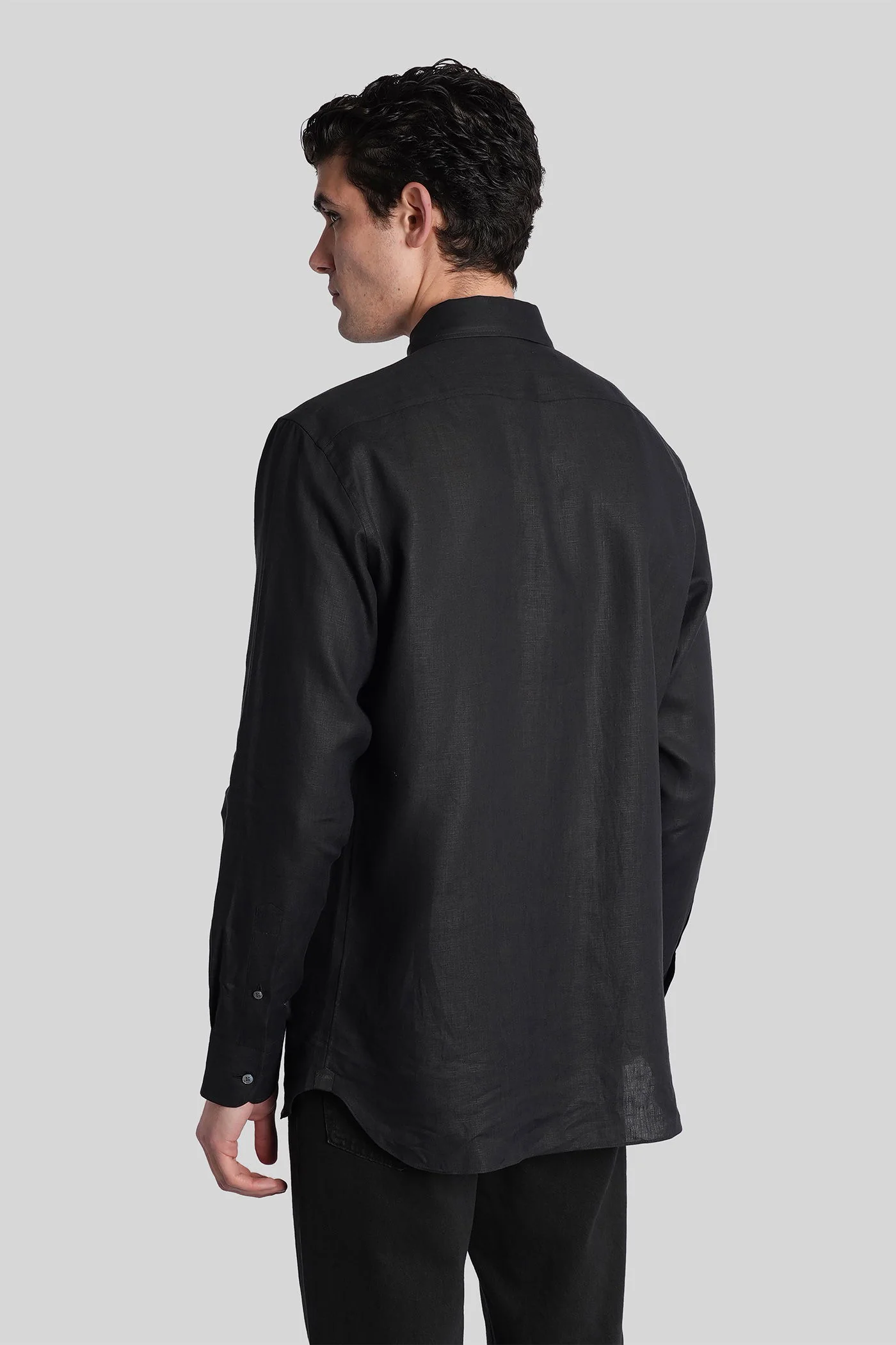 Shirt in black linen - Image 3