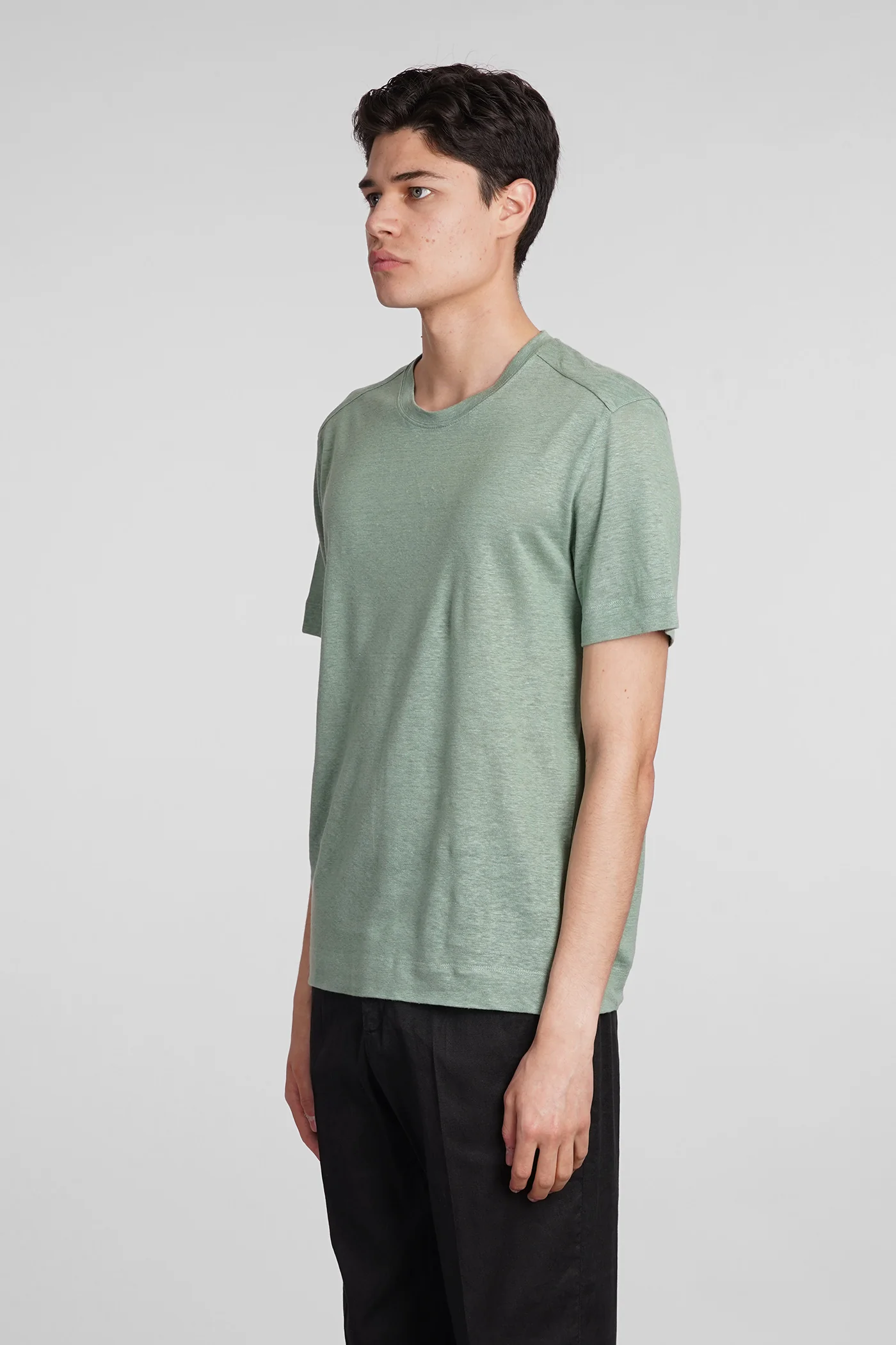 T-Shirt in green linen - Image 4