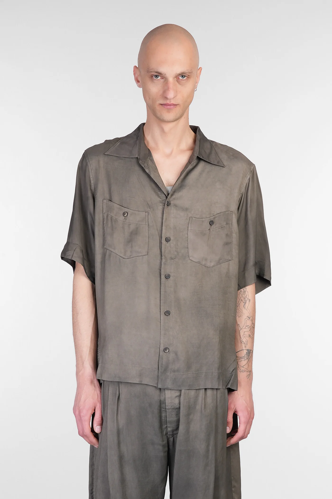 Shirt in green viscose