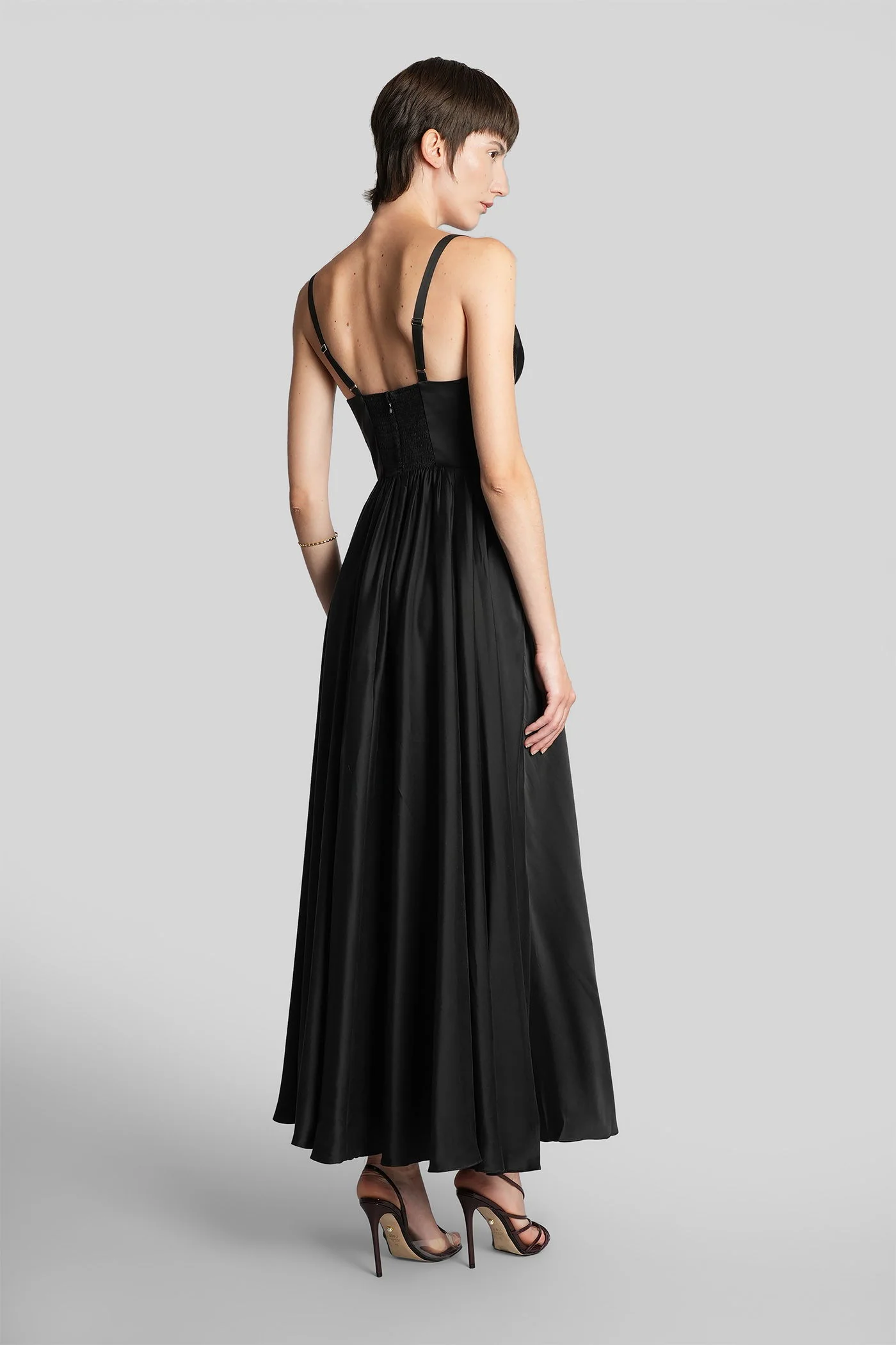 Long dress in black silk - Image 3